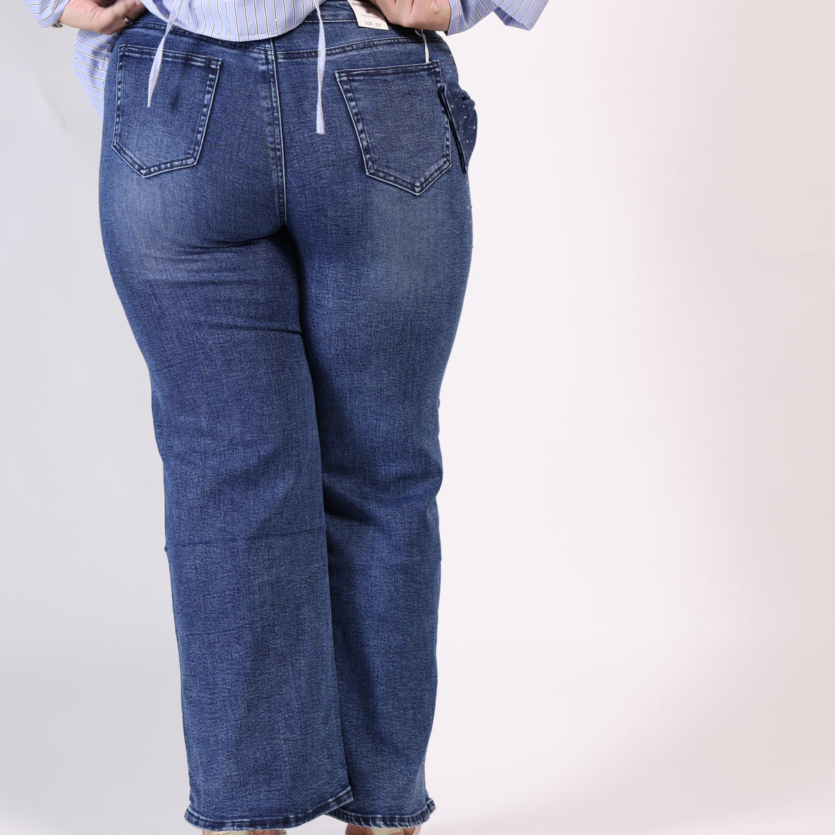 Jeans con Fiocco Brillante ✨