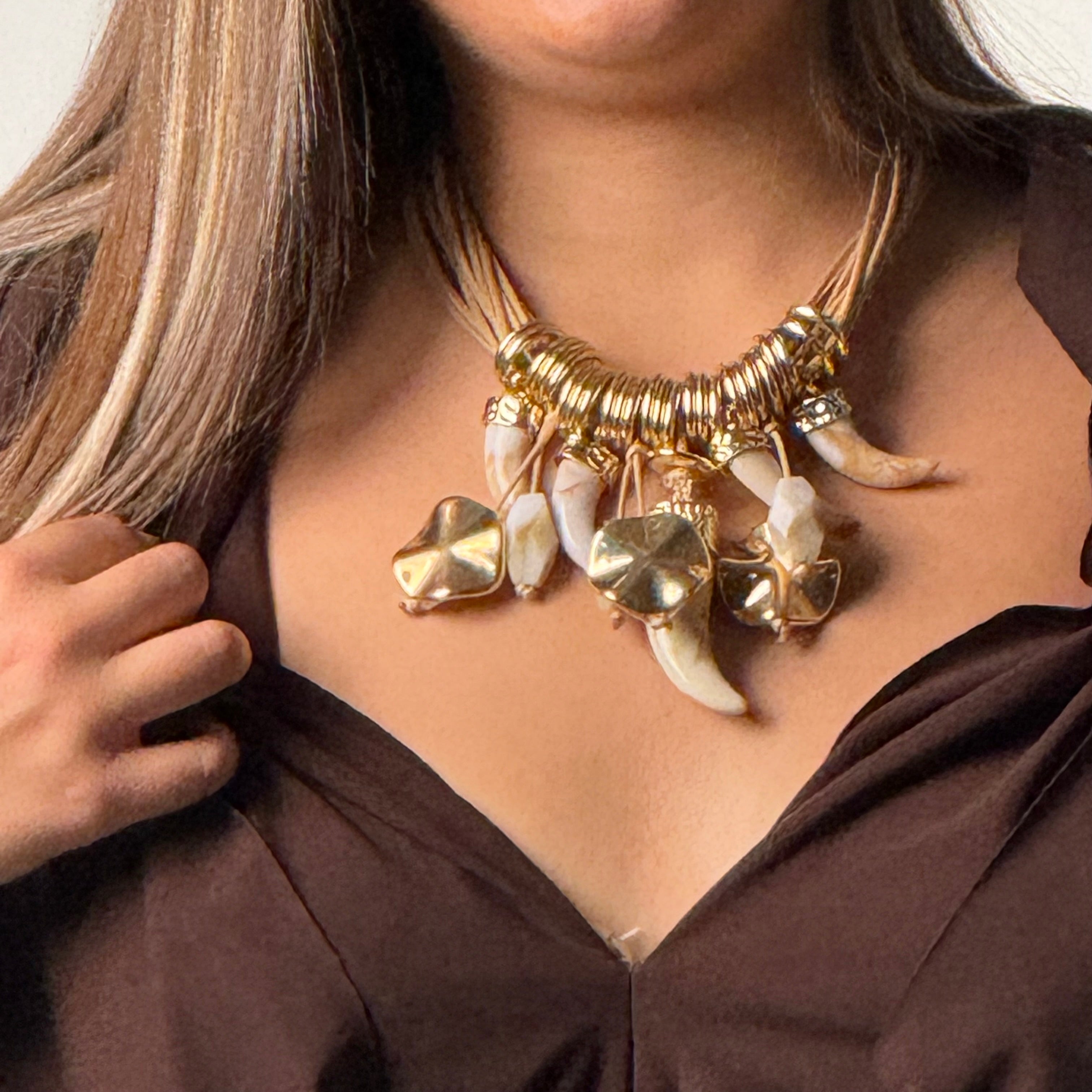 Collana ciondolo corno portafortuna