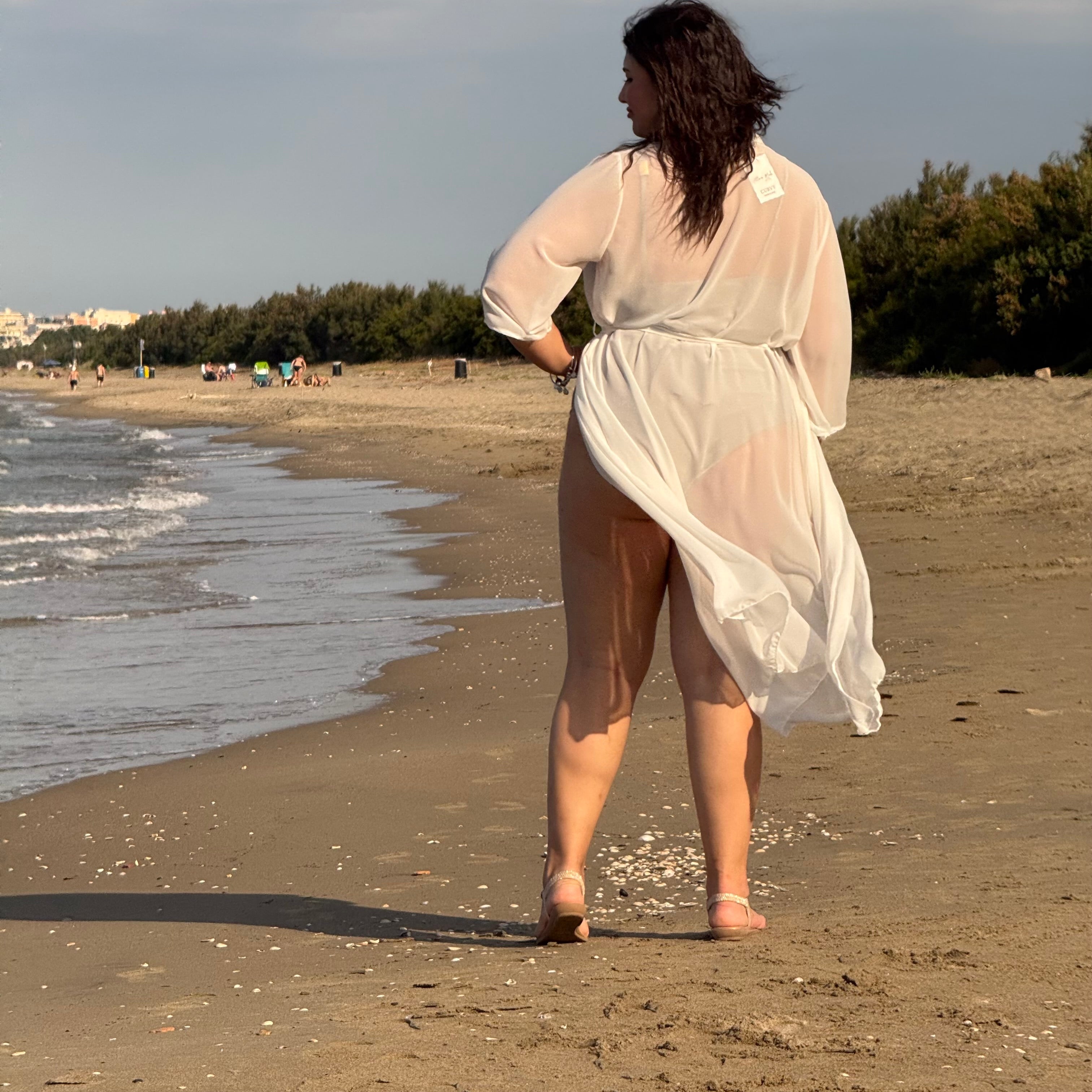 Bikini Resort intero