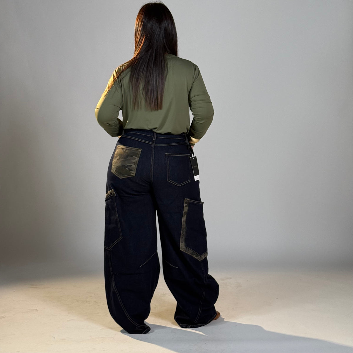 Jeans curvy gargo stile militare