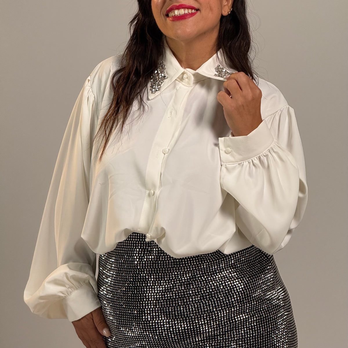 Camicia con dettaglio sul collo