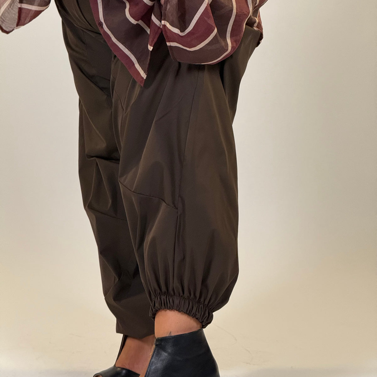 Pantalone tessuto tecnico