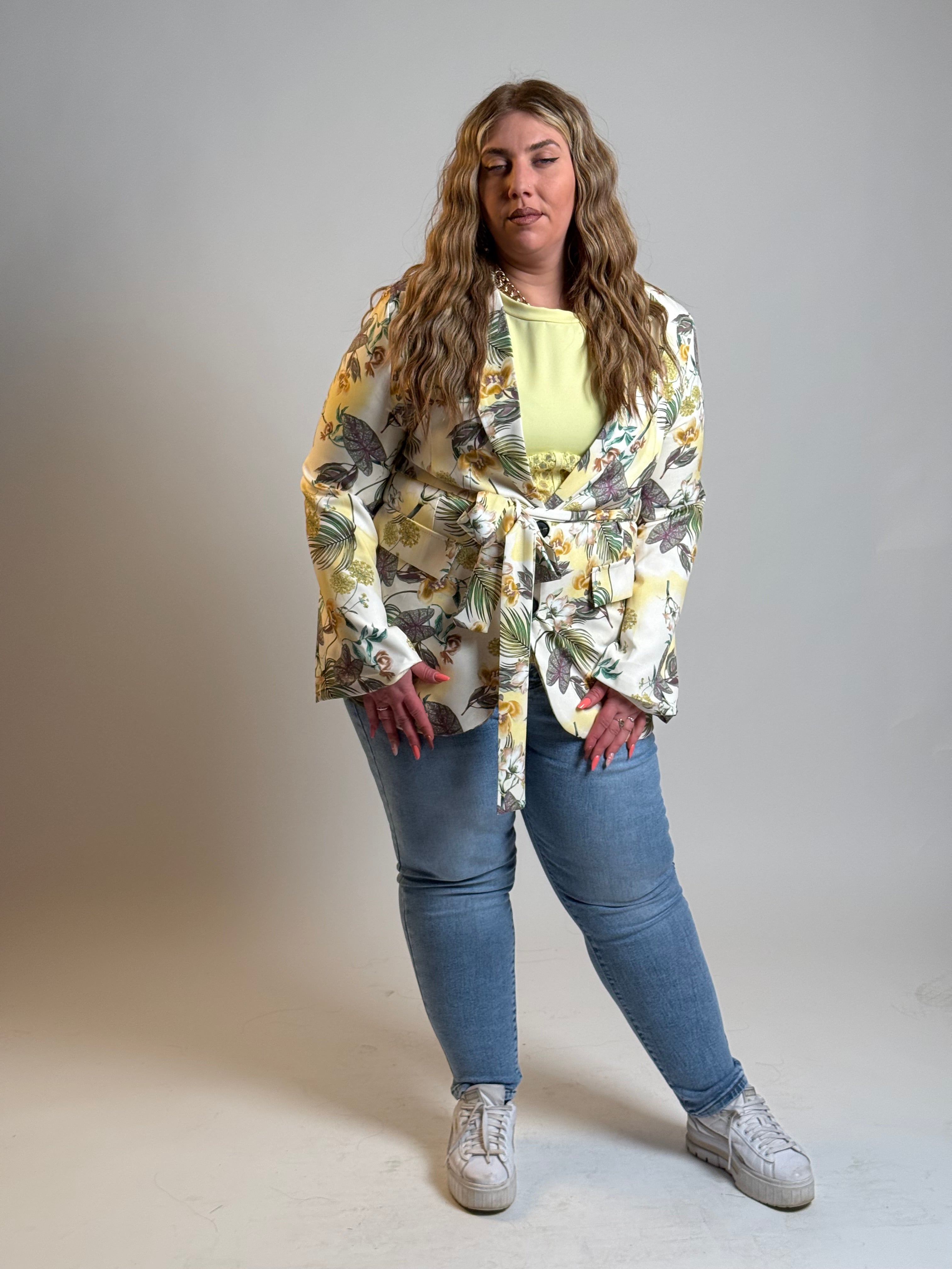 Giacca Floreale con cintura in vita