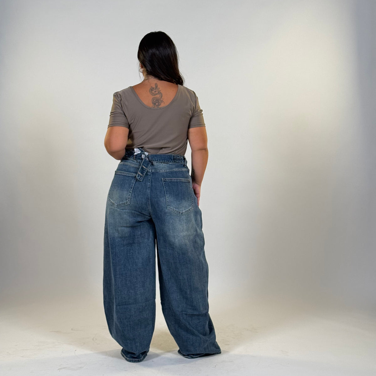 Jeans con Cintura Posteriore