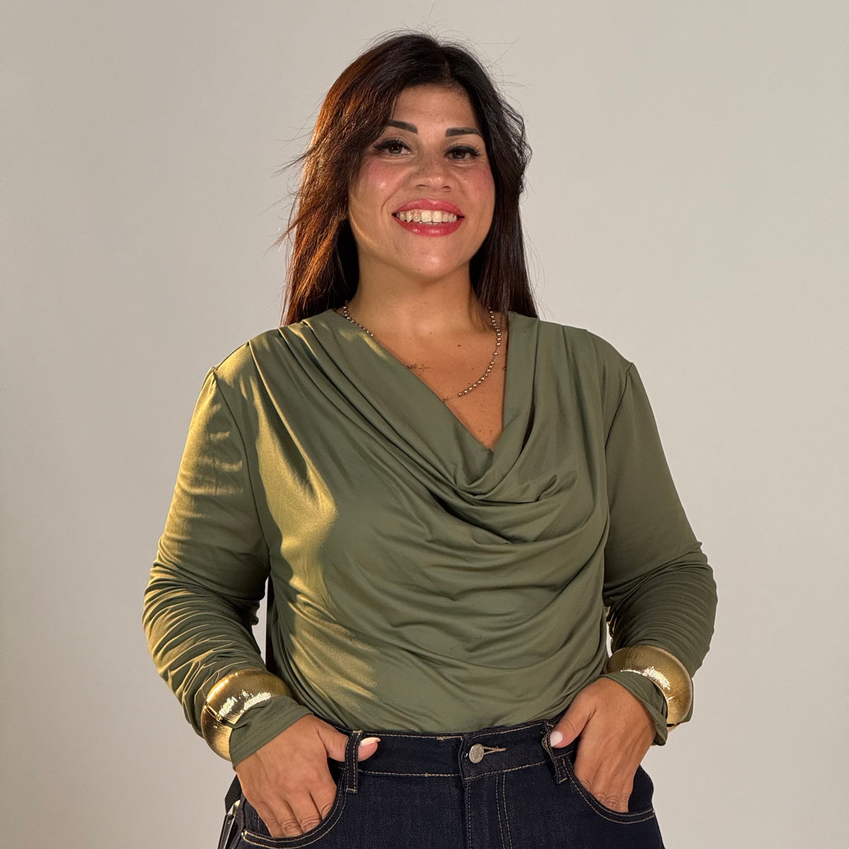 Maglia con collo a Cascata