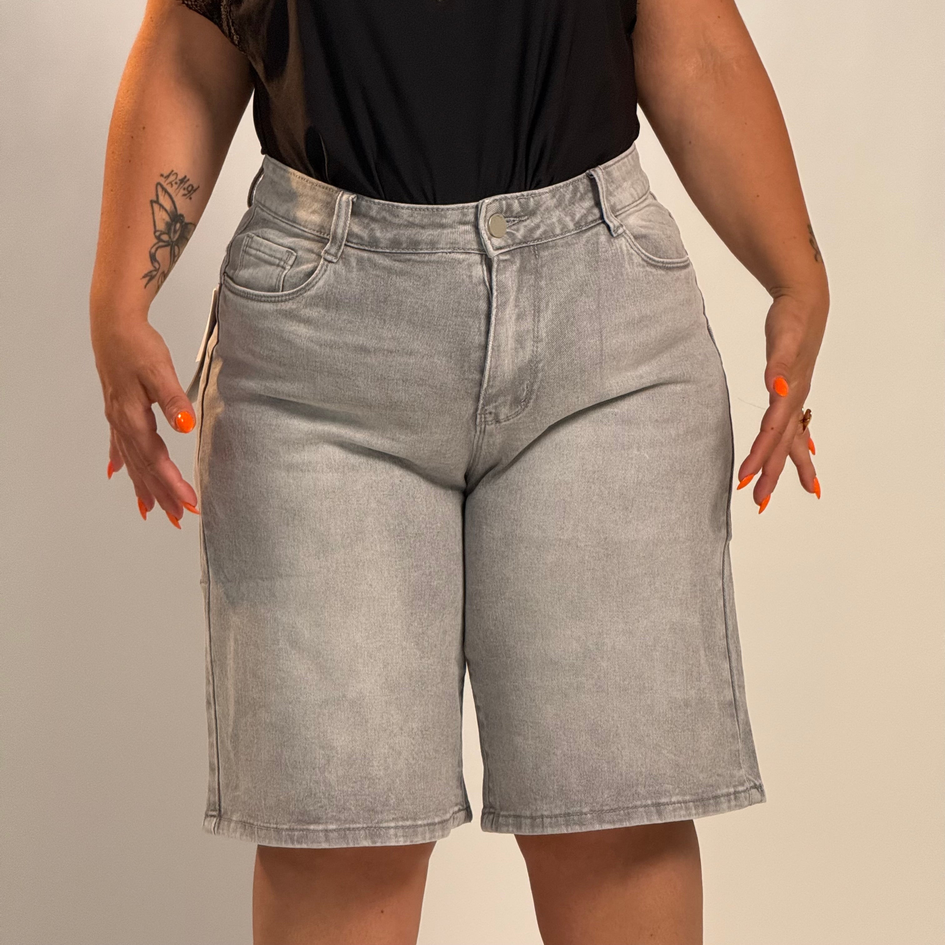 Bermuda in Jeans ( grigio )