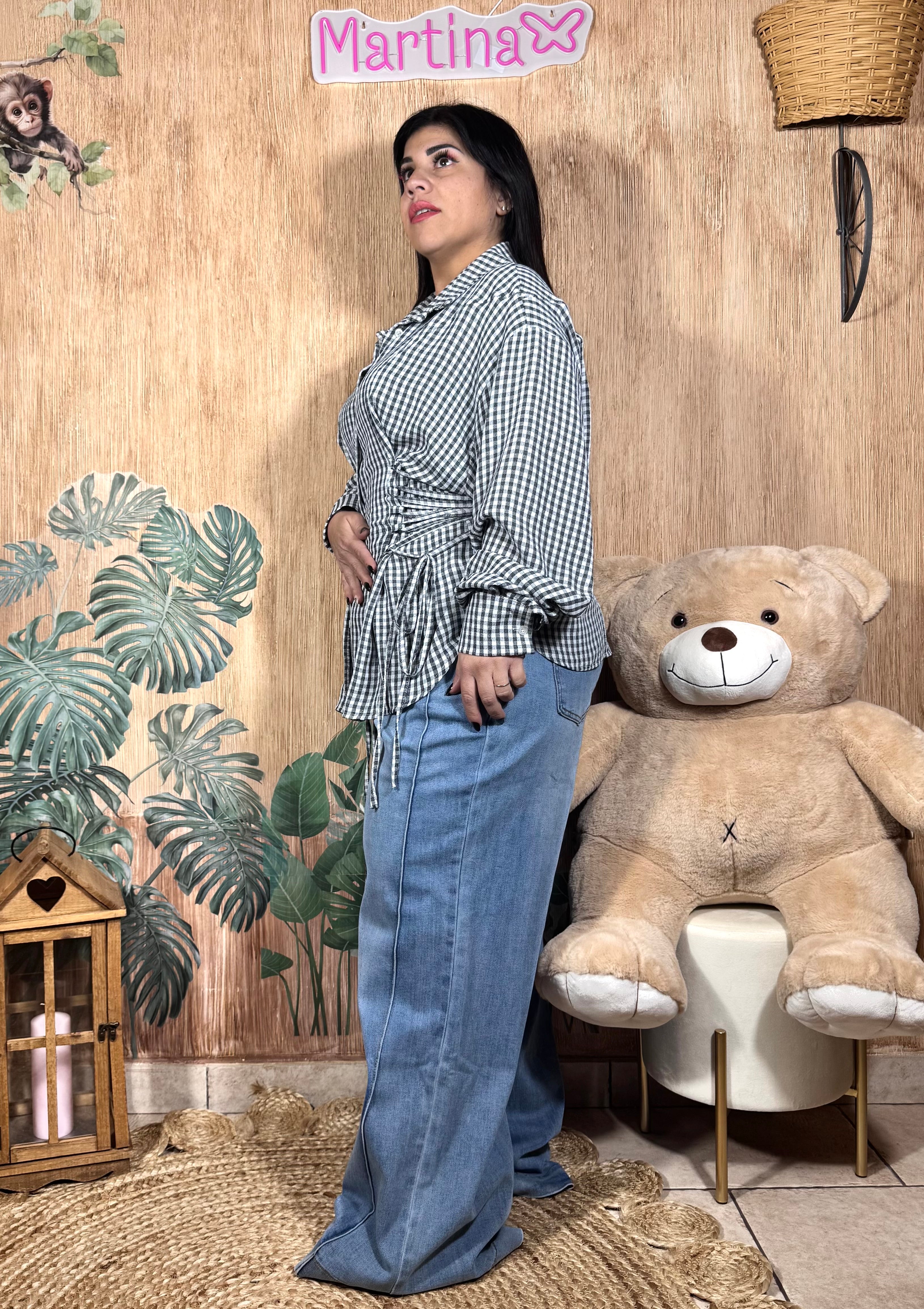 Camicia a righe con lacci