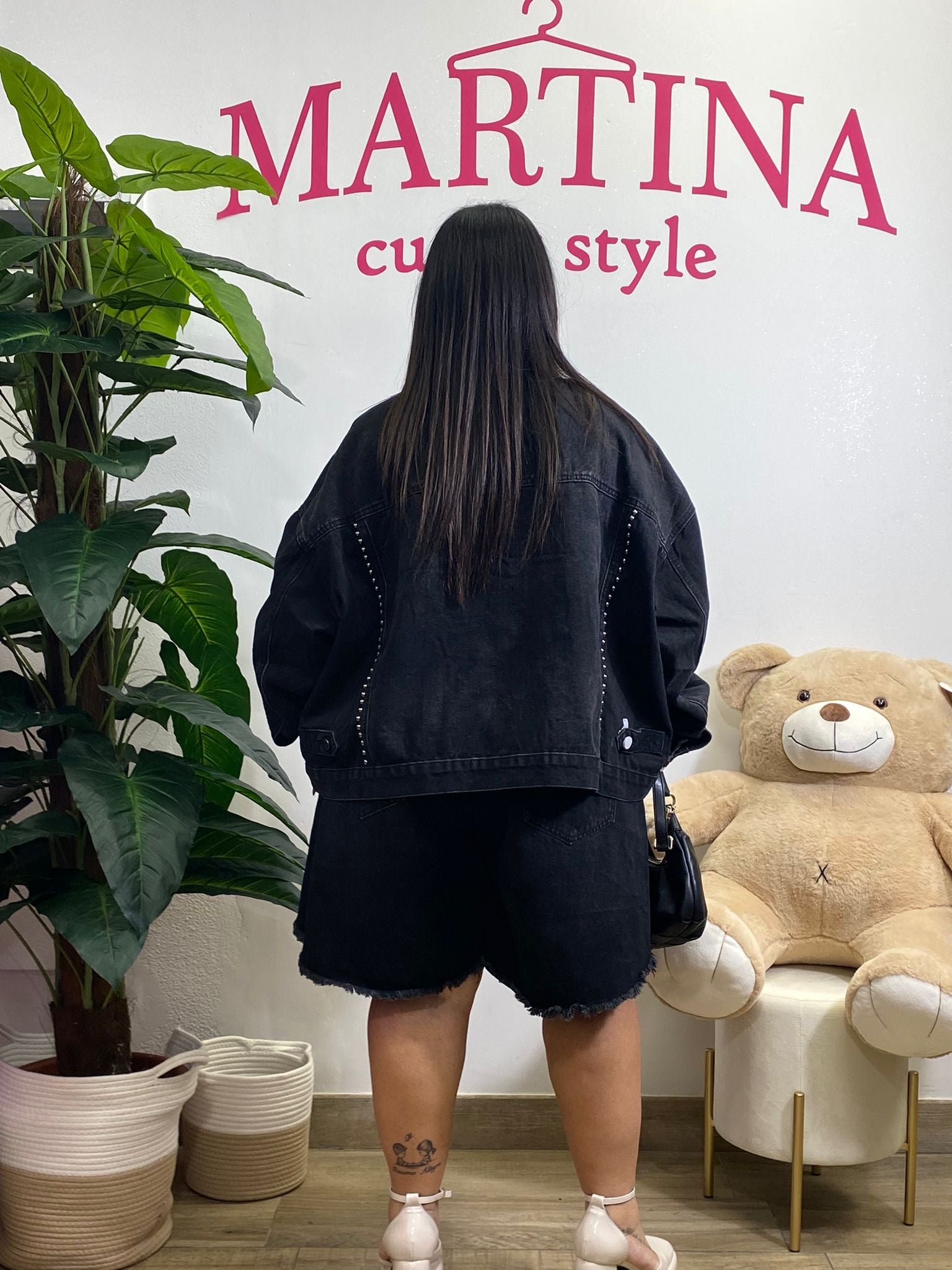 Giubbino con borchie